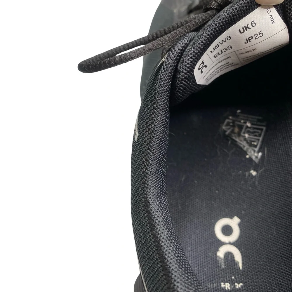 On Running Black Athletic Shoes woman’s size 8 - Picture 6 of 7